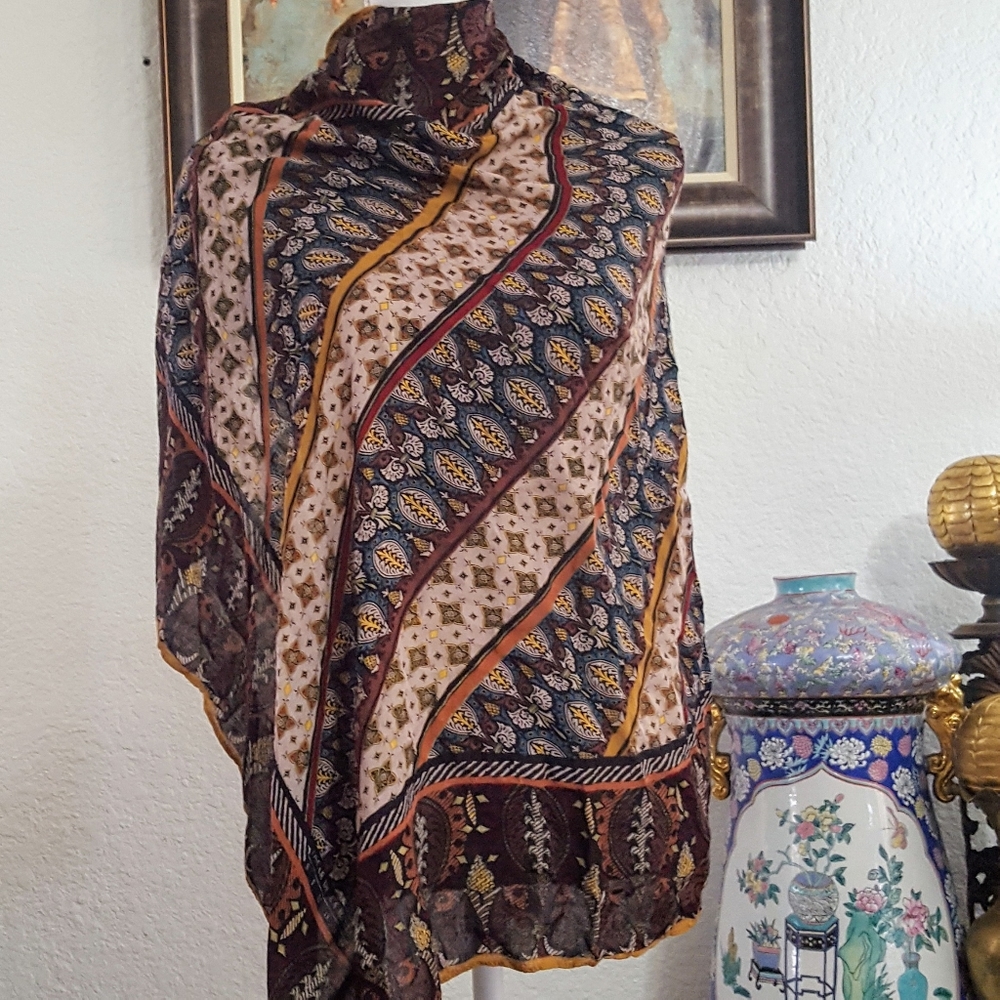 Orcar de la Renta Big Scarf